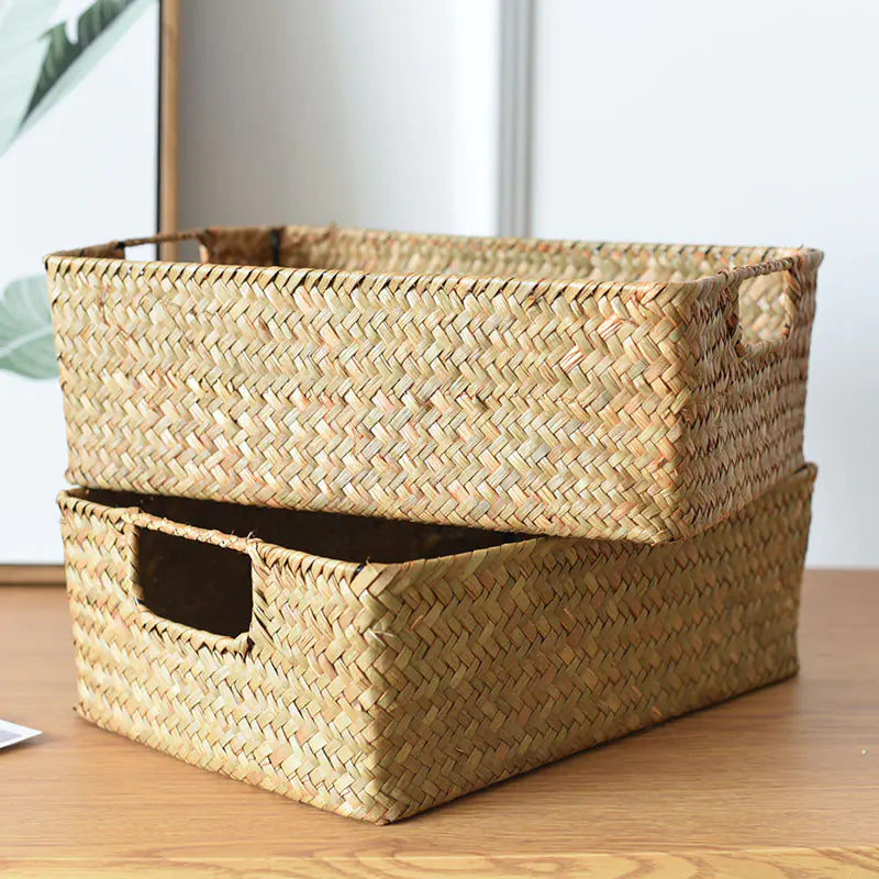 Straw basket for storage