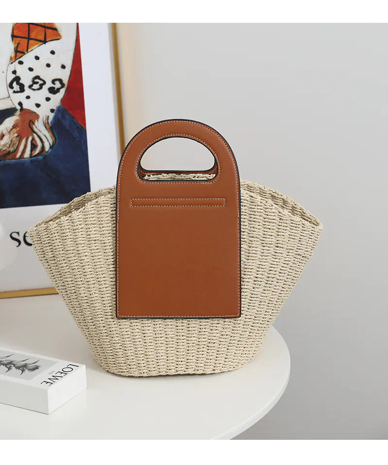 Retro straw bag