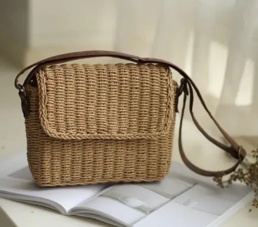 Woven straw crossbody and shoulder bag