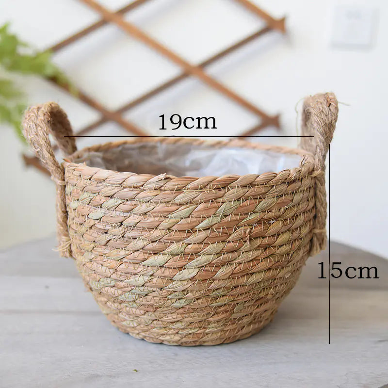Straw basket