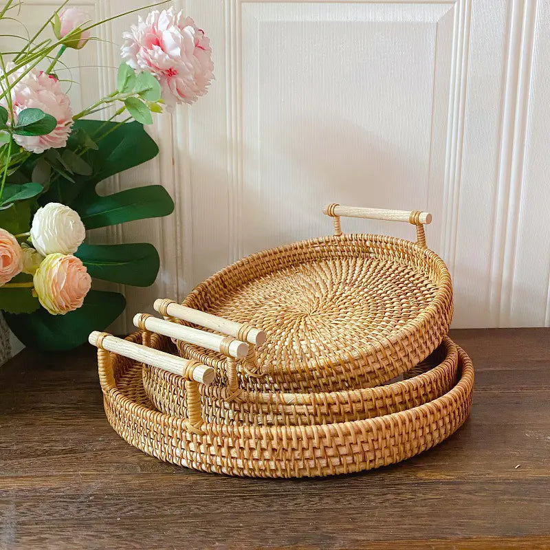 Woven storage basket